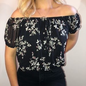 Off the shoulder floral cropped blouse